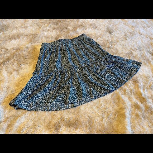 SHEIN Floral Skirt - Picture 6 of 8